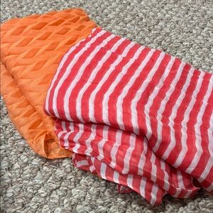Bundle of 2 scarves